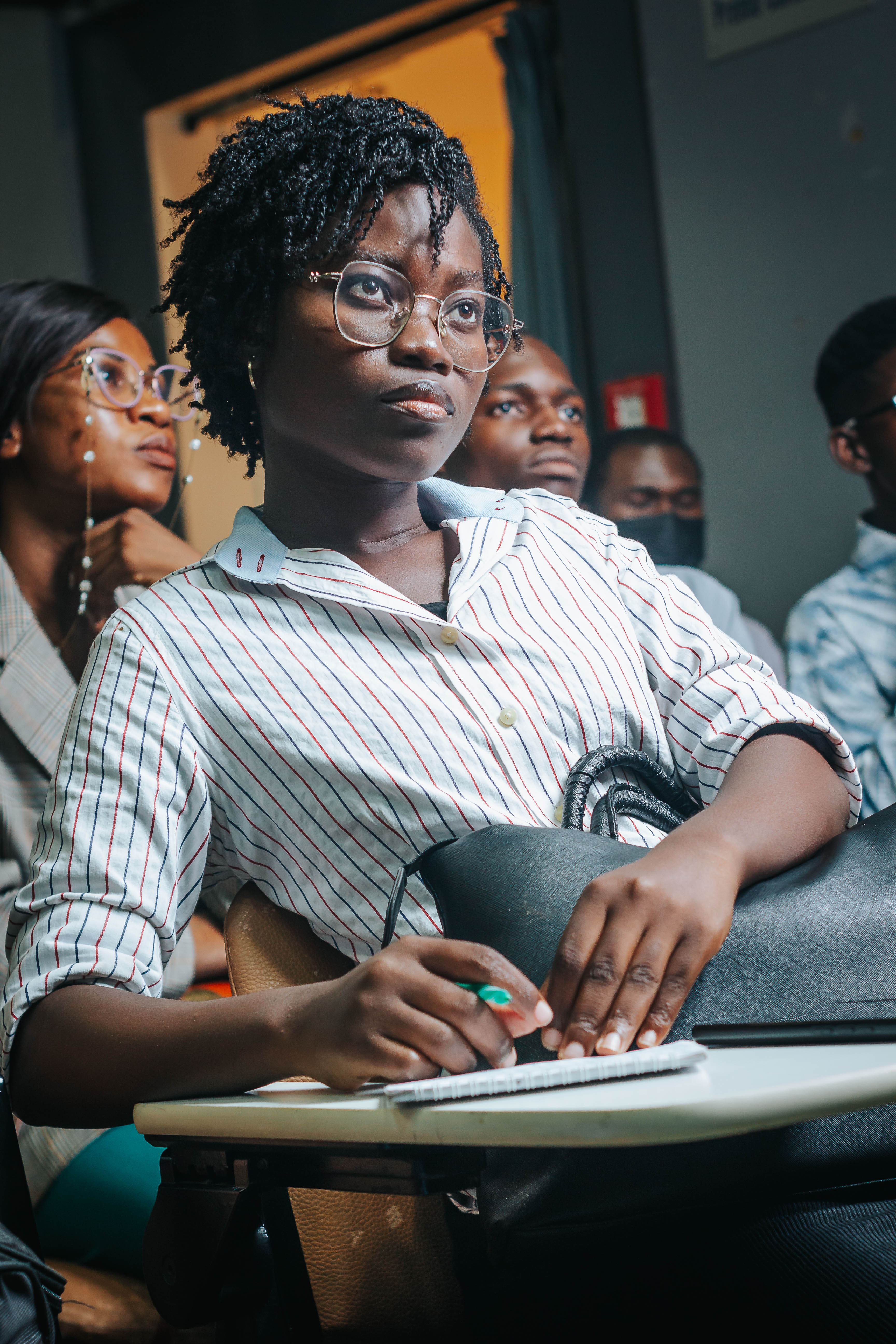 Jovem Aprendiz sorridente
